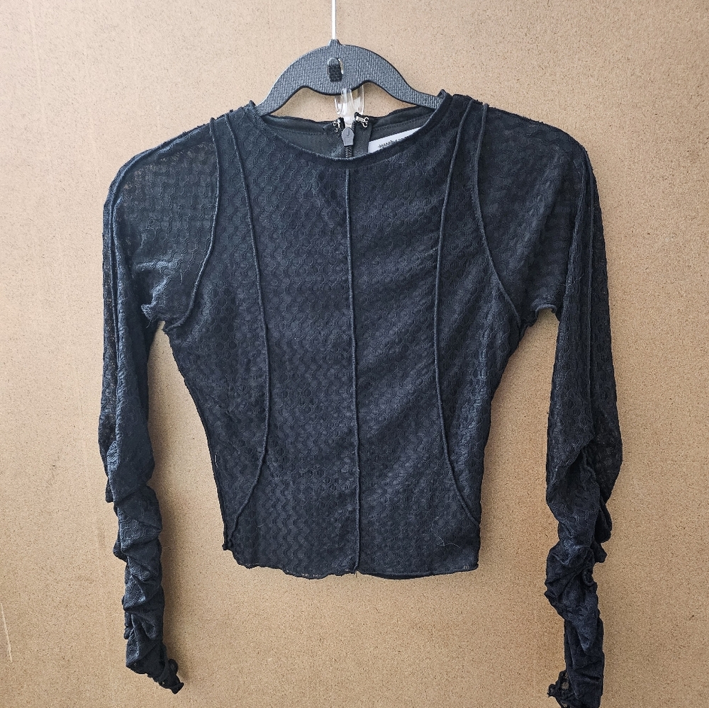 Maniere De Voir Black Textured Zip Top